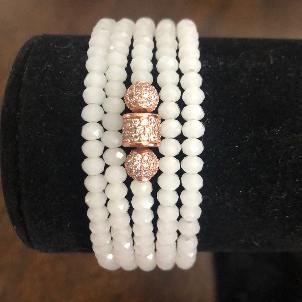 Rachel Lynn Chicago White Beaded 5 Wrap Bracelet - Picture 2 of 4